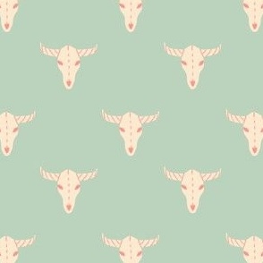 Cowgirl bull skulls mint