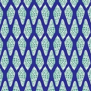 small checkered seashells - ink blue and teal