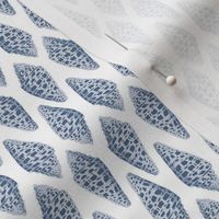 small checkered seashells - slate blue white