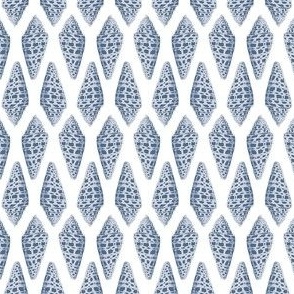 small checkered seashells - slate blue white