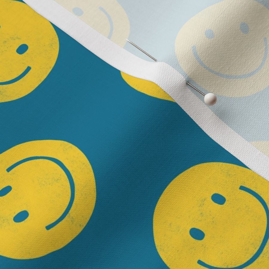 smiley faces - happy - yellow/teal blue - LAD22