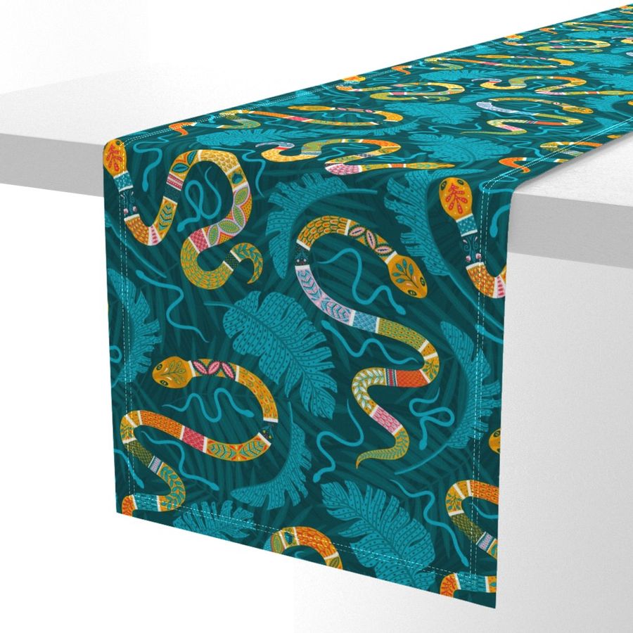 HOME_GOOD_TABLE_RUNNER