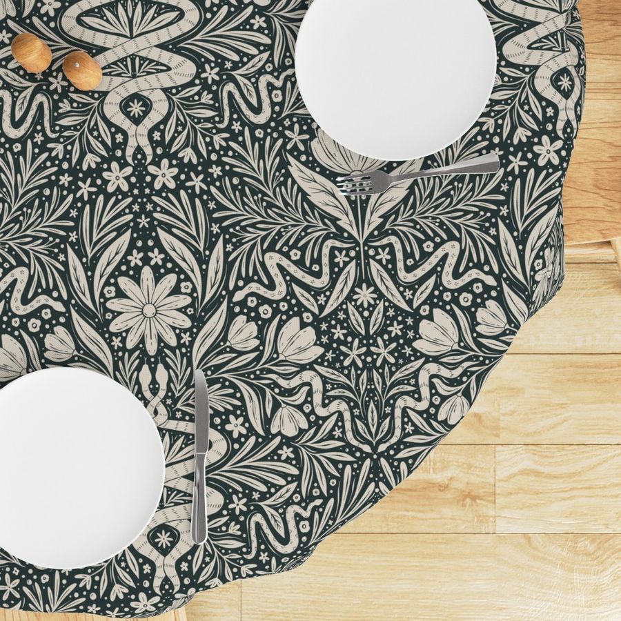 HOME_GOOD_ROUND_TABLE_CLOTH