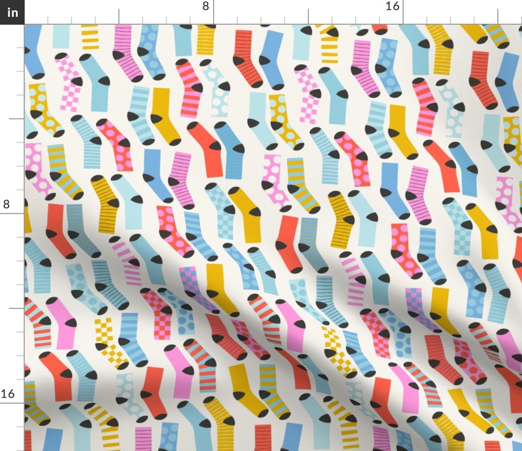 socks that dont match pink blue red yellow 9 inch ( 12 inch wallpaper)