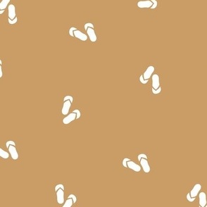 Summer breeze flip flops - minimalist boho style scandinavian summer style sandals golden caramel