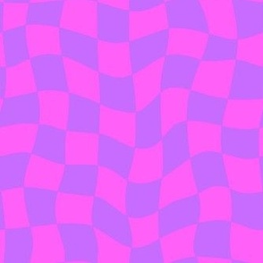 Wavy Checkered Pattern in Purple Pink