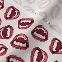 (small scale) Vampire Teeth - Vampire Lips - cream - LAD22