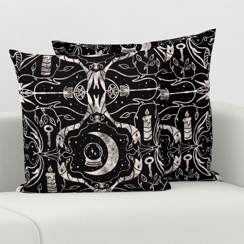 HOME_GOOD_SQUARE_THROW_PILLOW