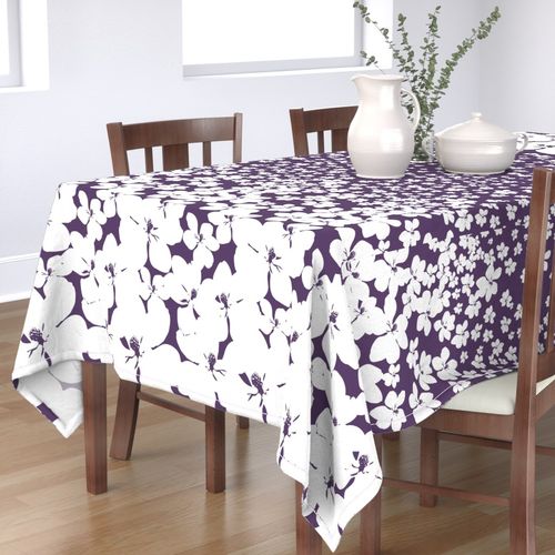 HOME_GOOD_RECTANGULAR_TABLE_CLOTH