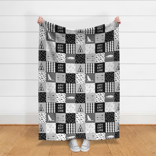 HOME_GOOD_THROW_BLANKET