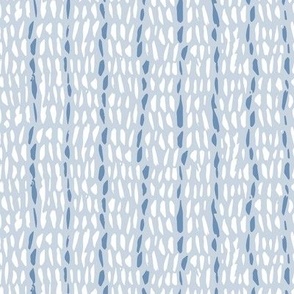 Dash Dot Stripes in Blue 