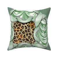 Leopards'n'Lace - Medaillon - Green