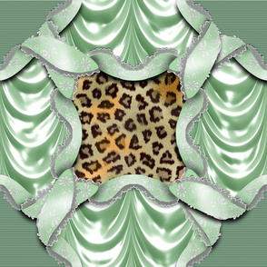 Leopards'n'Lace - Medaillon - Green