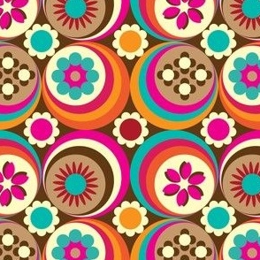 Seventies Geometric Flower Circles in Orange Pink Brown