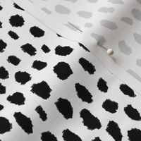 Dalmatian Spots Pattern (black/white)