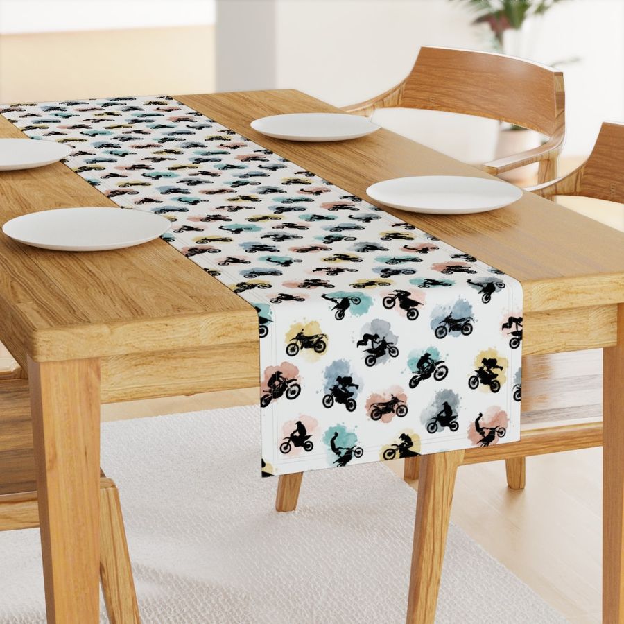 HOME_GOOD_TABLE_RUNNER