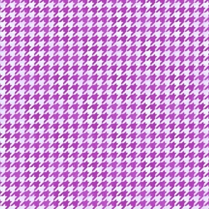 Magenta Purple and White Handpainted Houndstooth Check Watercolor Pattern