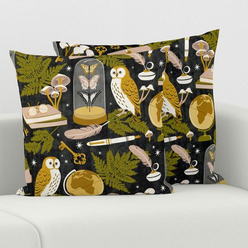 HOME_GOOD_SQUARE_THROW_PILLOW