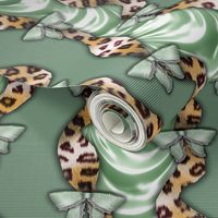 Leopards'n'Lace - Bows - Green