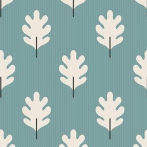 Oak Leaves | Light Blue Med.