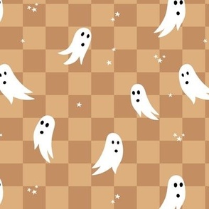 Spooky halloween ghosts and stars on checkerboard adorable kawaii baby nineties trend nursery design tan beige caramel