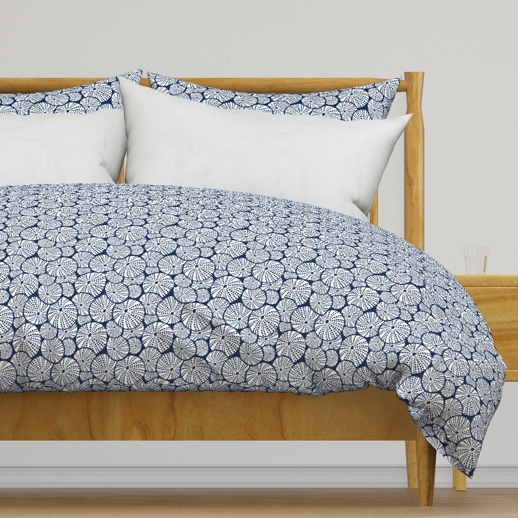 Bed Of Urchins - Nautical Sea Urchins - Navy Blue White Regular