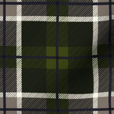 Dark Green Plaid // Medium // Scottish Tartan 