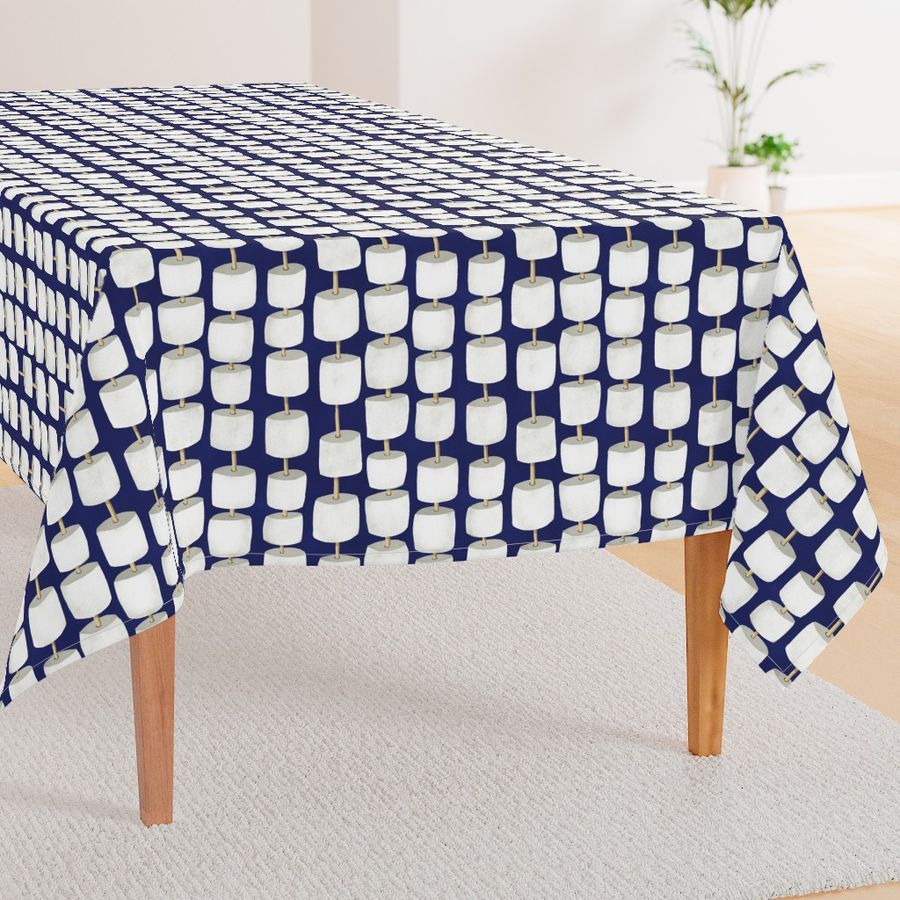 HOME_GOOD_RECTANGULAR_TABLE_CLOTH