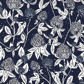 clover bloom in the night | navy blue