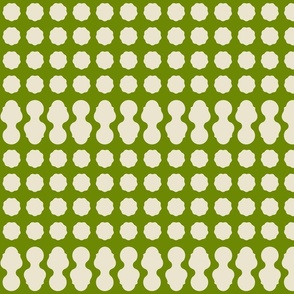 scallop dots - leaf green