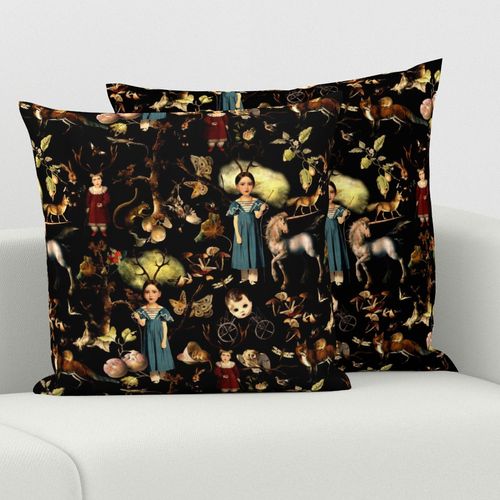 HOME_GOOD_SQUARE_THROW_PILLOW