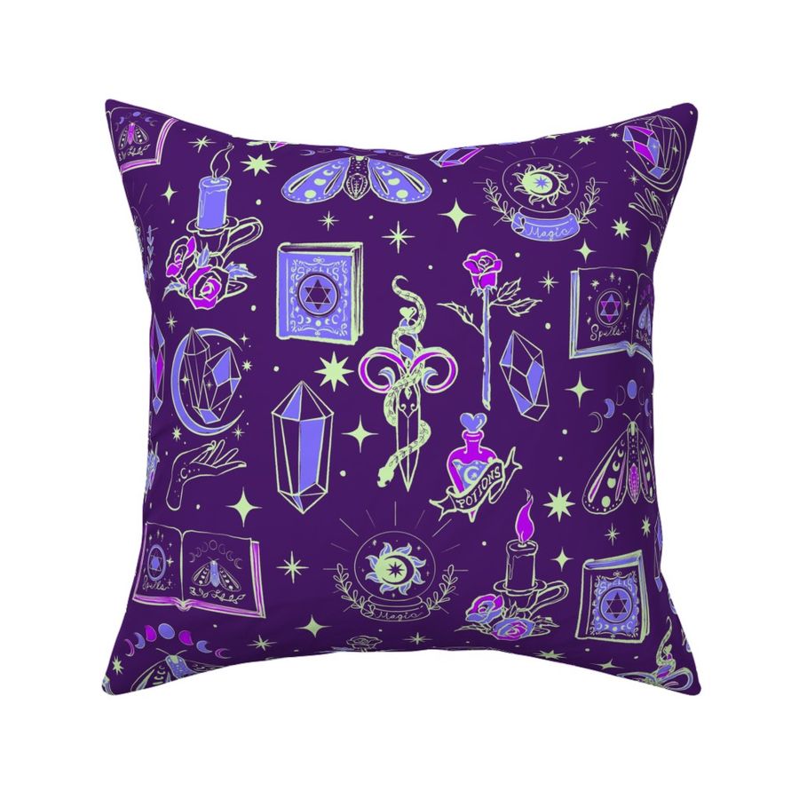 HOME_GOOD_SQUARE_THROW_PILLOW