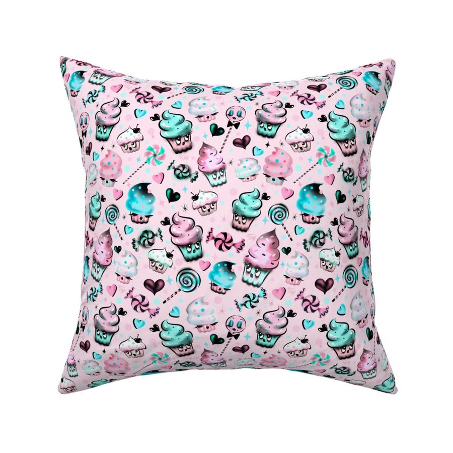 HOME_GOOD_SQUARE_THROW_PILLOW