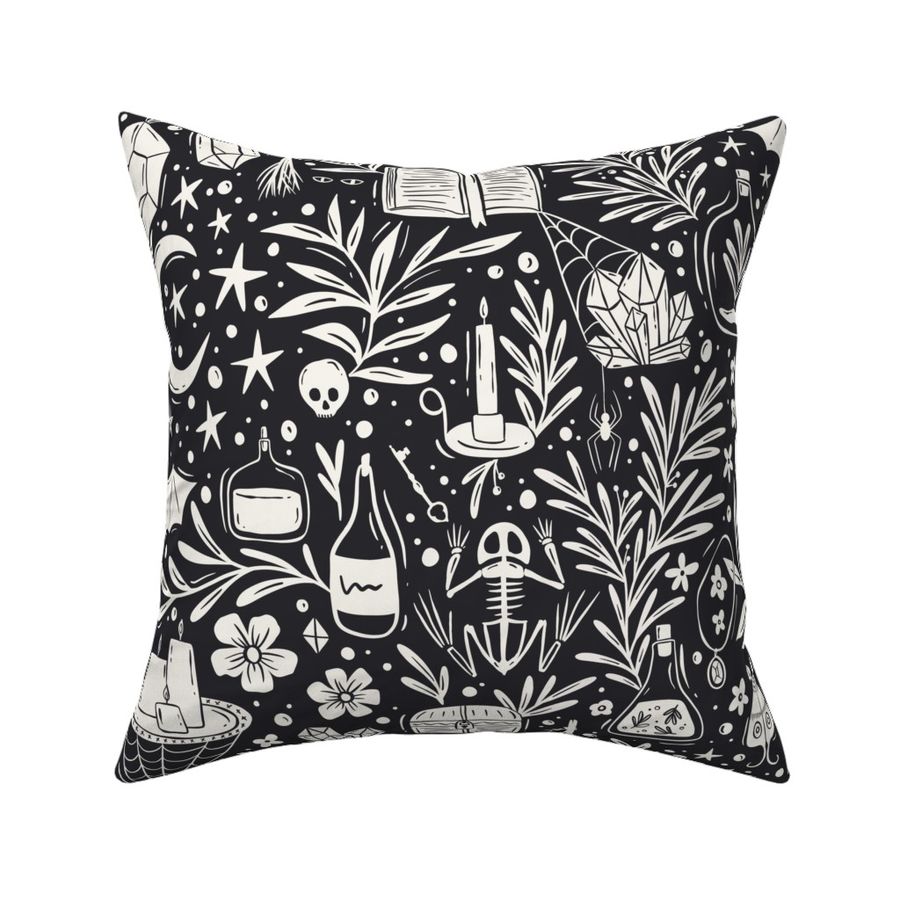 HOME_GOOD_SQUARE_THROW_PILLOW