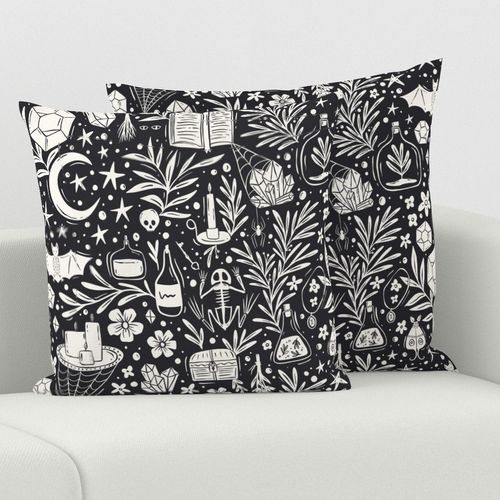 HOME_GOOD_SQUARE_THROW_PILLOW