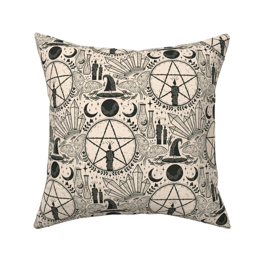 HOME_GOOD_SQUARE_THROW_PILLOW