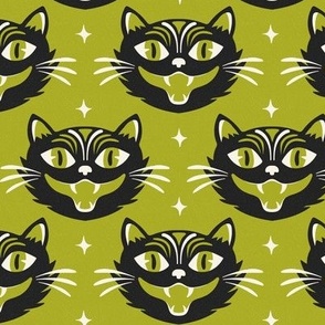 Black Magic Halloween Cat Lime Green Regular Scale