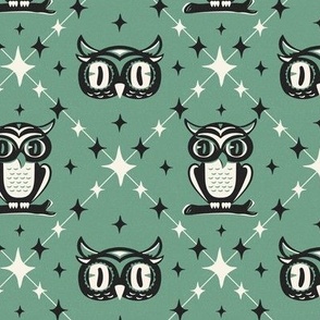 Owl Argyle - Retro Halloween Nightshade Green Regular Scale