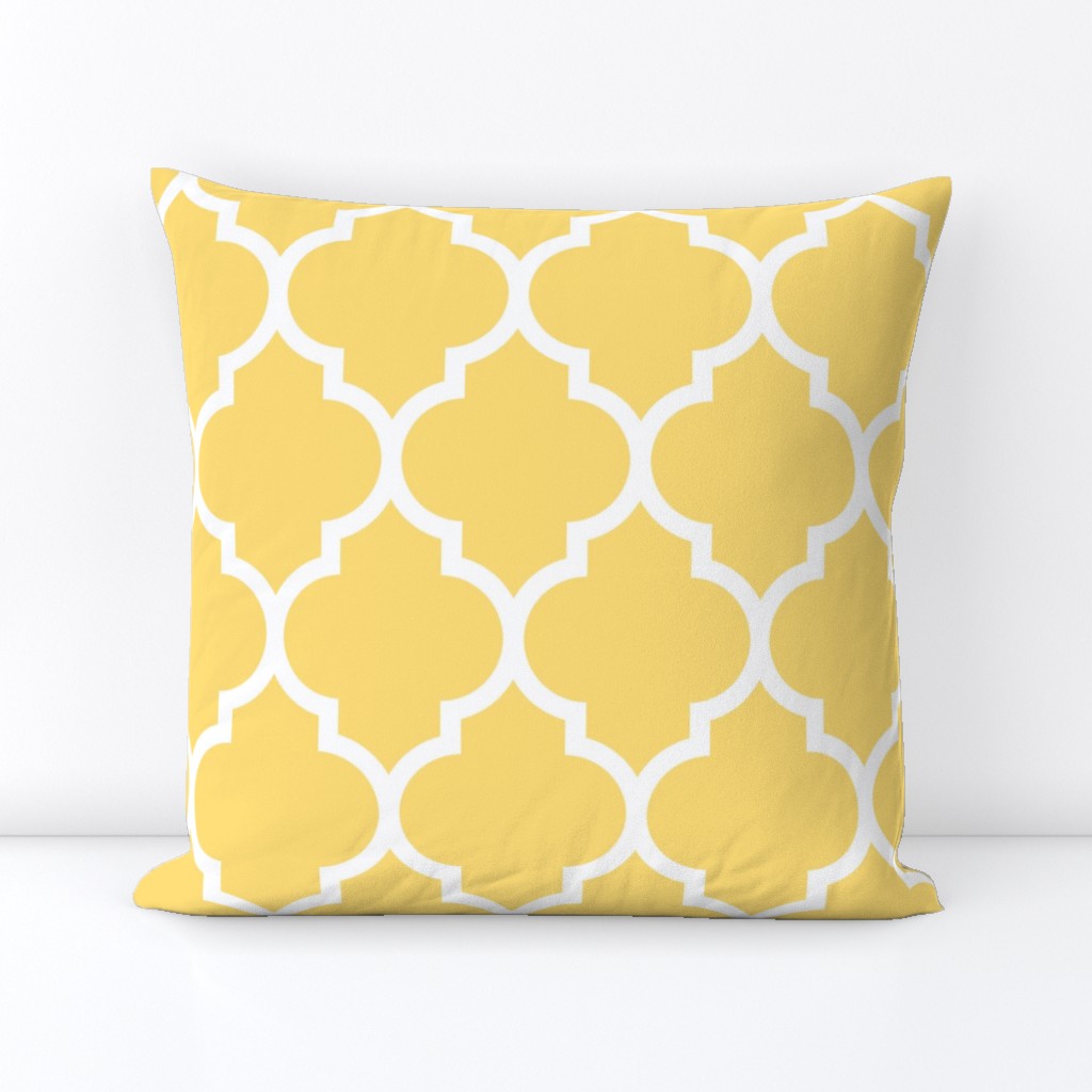 moroccan quatrefoil lattice in lemon yellow