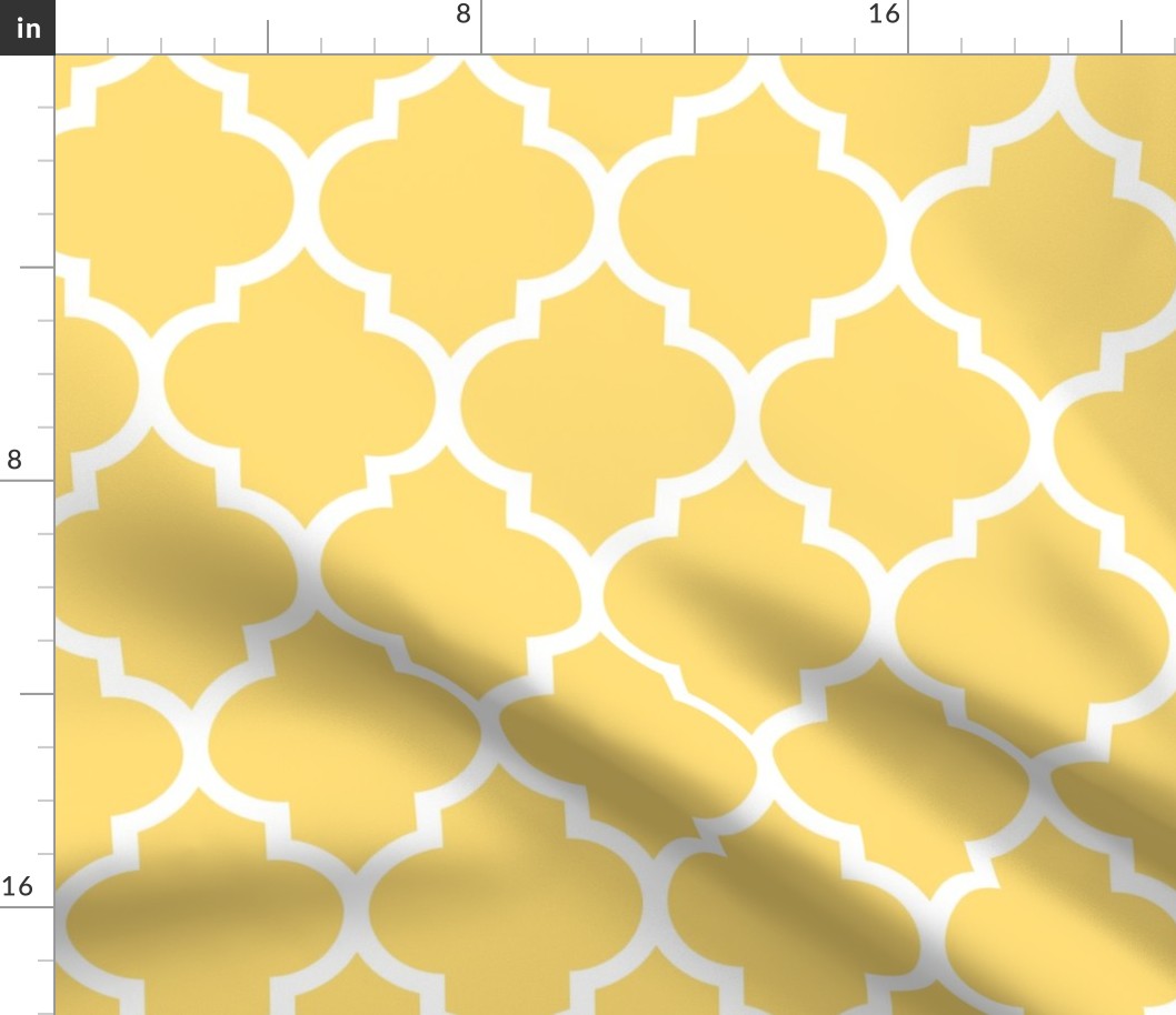 moroccan quatrefoil lattice in lemon yellow