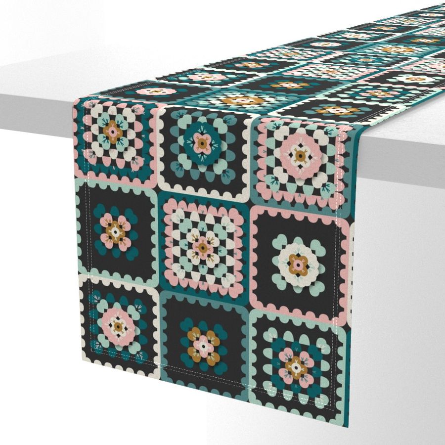 HOME_GOOD_TABLE_RUNNER