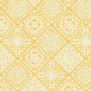 Cozy Granny Squares Diagonal- Golden Yellow- Sunshine- Sunflower- bohemian Summer- White- Vintage Lace- Boho Crochet - Mini