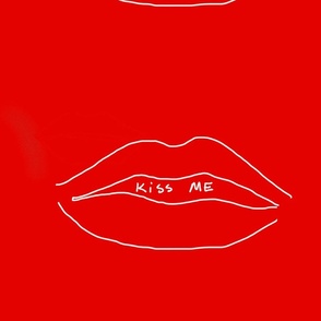 KISS ME
Red