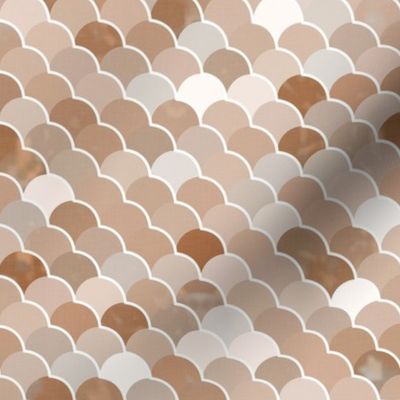 Fish Scale Pattern in Sand Shades / Medium