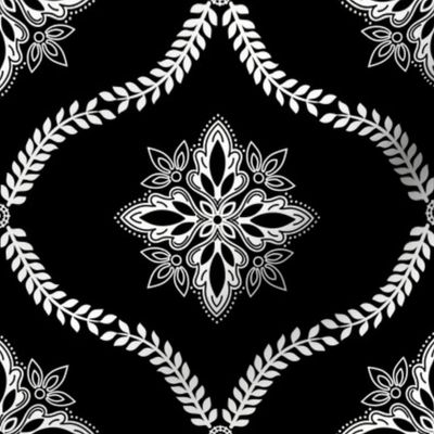 Oakleigh Bandana Medallion: Black Ogee Medallion