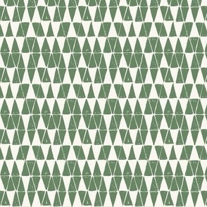 Patchwork_Small-Plain-green-ivy-HUFTON_STUDIO