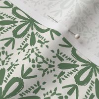 Snowflakes_Medium-Cream-Green-ivy_Hufton-Studio