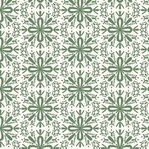 Snowflakes_Small-Cream-Green-ivy_Hufton-Studio