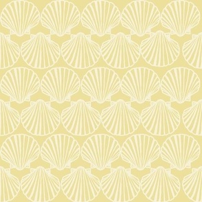 (S) Seashells Scallops in Horizontal Rows  - Nature Beach Shells in Yellow