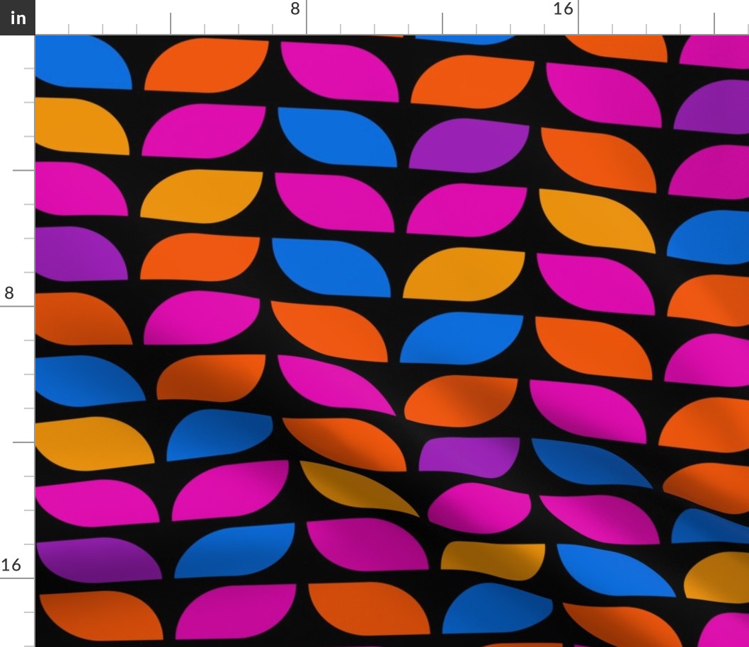 Geometric Pattern: Leaf: Lucinda Black (large version)